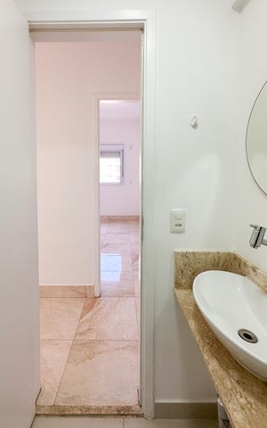 Apartamento à venda com 93m², 3 quartos e 2 vagas Apartamento à venda com 93m², 3 quartos e 2 vagasLavabo
