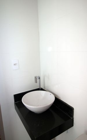 Apartamento à venda com 37m², 2 quartos e sem vagaBanheiro