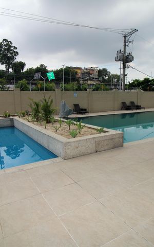 Apartamento à venda com 37m², 2 quartos e sem vagaÁrea comum - Piscina