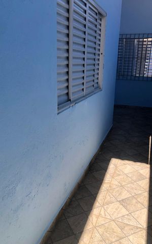 Casa à venda com 160m², 3 quartos e 4 vagas