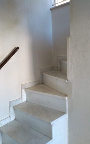 Apartamento à venda com 78m², 2 quartos e sem vaga Apartamento à venda com 78m², 2 quartos e sem vagaCorredor