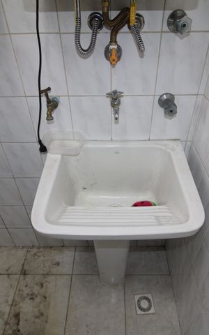 Apartamento à venda com 70m², 3 quartos e 1 vagaÁrea de Serviço