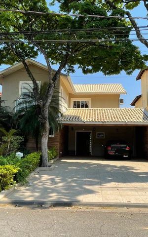 Casa de condomínio à venda com 360m², 4 quartos e 4 vagas