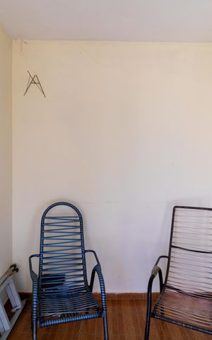 Casa à venda com 313m², 4 quartos e 2 vagas Casa à venda com 313m², 4 quartos e 2 vagasVaranda da Casa 01