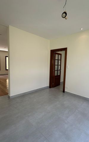 Casa de condomínio à venda com 362m², 3 quartos e 4 vagas Casa de condomínio à venda com 362m², 3 quartos e 4 vagasCopa