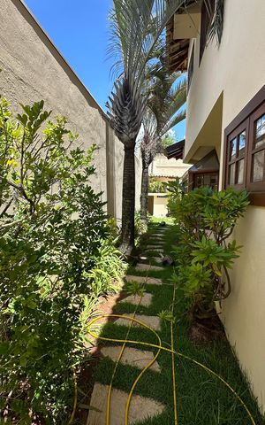 Casa de condomínio à venda com 362m², 3 quartos e 4 vagas Casa de condomínio à venda com 362m², 3 quartos e 4 vagasQuintal