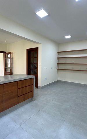 Casa de condomínio à venda com 362m², 3 quartos e 4 vagas Casa de condomínio à venda com 362m², 3 quartos e 4 vagasCozinha