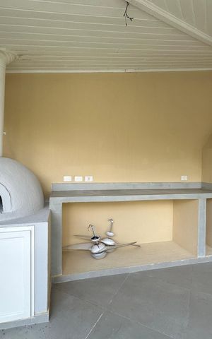 Casa de condomínio à venda com 362m², 3 quartos e 4 vagas Casa de condomínio à venda com 362m², 3 quartos e 4 vagasChurrasqueira