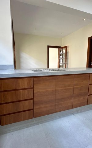 Casa de condomínio à venda com 362m², 3 quartos e 4 vagas Casa de condomínio à venda com 362m², 3 quartos e 4 vagasCozinha