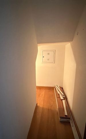 Casa de condomínio à venda com 362m², 3 quartos e 4 vagas Casa de condomínio à venda com 362m², 3 quartos e 4 vagasDeposito