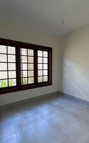 Casa de condomínio à venda com 362m², 3 quartos e 4 vagas Casa de condomínio à venda com 362m², 3 quartos e 4 vagasCozinha