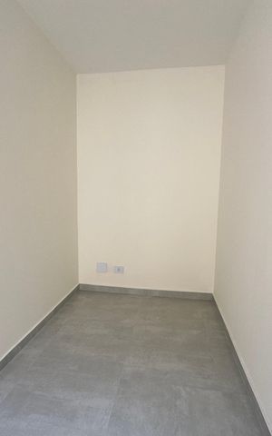 Casa de condomínio à venda com 362m², 3 quartos e 4 vagas Casa de condomínio à venda com 362m², 3 quartos e 4 vagasQuarto de Serviço