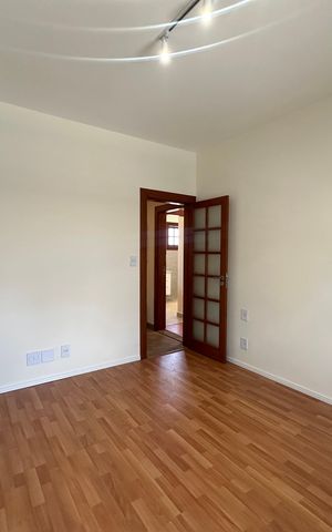 Casa de condomínio à venda com 362m², 3 quartos e 4 vagas Casa de condomínio à venda com 362m², 3 quartos e 4 vagasSuíte 3
