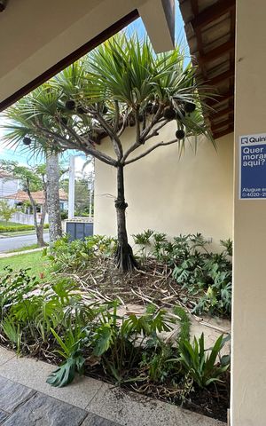Casa de condomínio à venda com 362m², 3 quartos e 4 vagas Casa de condomínio à venda com 362m², 3 quartos e 4 vagasPlaca