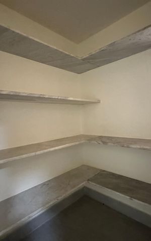 Casa de condomínio à venda com 362m², 3 quartos e 4 vagas Casa de condomínio à venda com 362m², 3 quartos e 4 vagasDespensa