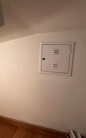 Casa de condomínio à venda com 362m², 3 quartos e 4 vagas Casa de condomínio à venda com 362m², 3 quartos e 4 vagasDeposito