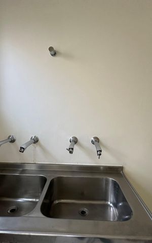 Casa de condomínio à venda com 362m², 3 quartos e 4 vagas Casa de condomínio à venda com 362m², 3 quartos e 4 vagasÁrea de Serviço
