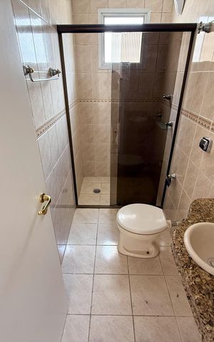 Apartamento à venda com 63m², 2 quartos e 1 vaga Apartamento à venda com 63m², 2 quartos e 1 vagaBanheiro