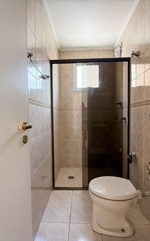 Apartamento à venda com 63m², 2 quartos e 1 vaga Apartamento à venda com 63m², 2 quartos e 1 vagaBanheiro