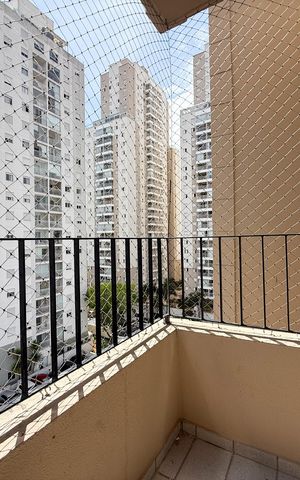 Apartamento à venda com 63m², 2 quartos e 1 vaga Apartamento à venda com 63m², 2 quartos e 1 vagaVaranda