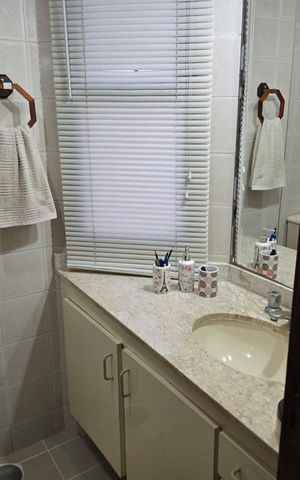 Apartamento à venda com 80m², 3 quartos e 1 vaga Apartamento à venda com 80m², 3 quartos e 1 vagaBanheiro
