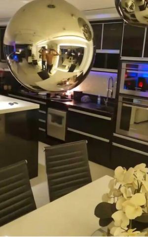 Apartamento à venda com 84m², 1 quarto e 2 vagas Apartamento à venda com 84m², 1 quarto e 2 vagasCozinha