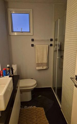 Apartamento à venda com 84m², 1 quarto e 2 vagas Apartamento à venda com 84m², 1 quarto e 2 vagasBanheiro