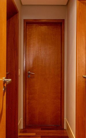 Apartamento para alugar com 137m², 3 quartos e 3 vagas Apartamento para alugar com 137m², 3 quartos e 3 vagasCorredor