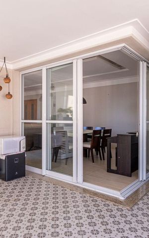 Apartamento para alugar com 137m², 3 quartos e 3 vagas Apartamento para alugar com 137m², 3 quartos e 3 vagasVaranda