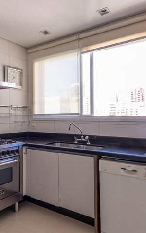 Apartamento para alugar com 137m², 3 quartos e 3 vagas Apartamento para alugar com 137m², 3 quartos e 3 vagasCozinha