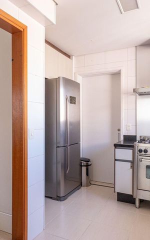 Apartamento para alugar com 137m², 3 quartos e 3 vagas Apartamento para alugar com 137m², 3 quartos e 3 vagasCozinha
