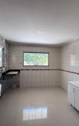 Casa de condomínio à venda com 200m², 2 quartos e 5 vagas Casa de condomínio à venda com 200m², 2 quartos e 5 vagasCozinha