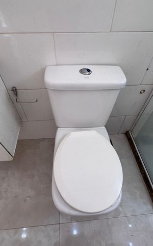 Casa de condomínio à venda com 200m², 2 quartos e 5 vagas Casa de condomínio à venda com 200m², 2 quartos e 5 vagasSuíte - Banheiro