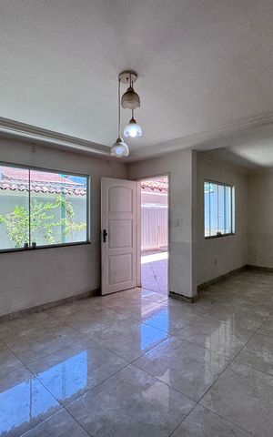 Casa de condomínio à venda com 200m², 2 quartos e 5 vagas Casa de condomínio à venda com 200m², 2 quartos e 5 vagasSala