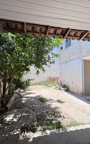 Casa de condomínio à venda com 200m², 2 quartos e 5 vagas Casa de condomínio à venda com 200m², 2 quartos e 5 vagasÁrea externa