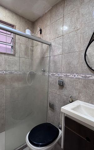 Casa de condomínio à venda com 200m², 2 quartos e 5 vagas Casa de condomínio à venda com 200m², 2 quartos e 5 vagasBanheiro Social