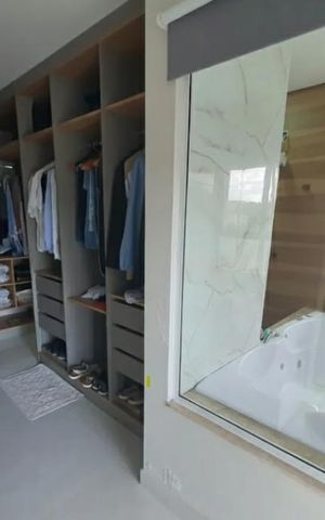 Casa de condomínio à venda com 440m², 4 quartos e 6 vagas