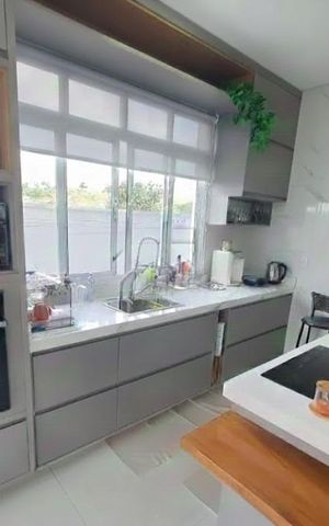 Casa de condomínio à venda com 440m², 4 quartos e 6 vagas
