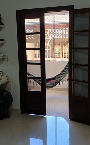 Casa à venda com 385m², 5 quartos e 5 vagas