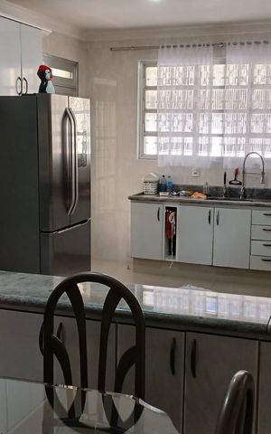 Casa à venda com 385m², 5 quartos e 5 vagas