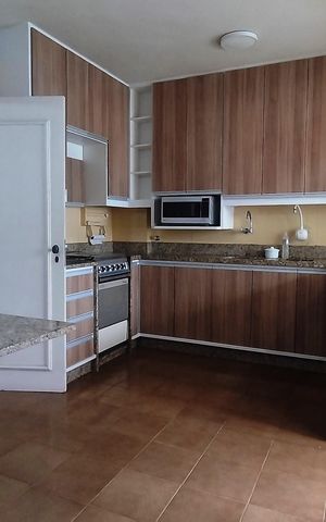 Apartamento à venda com 152m², 3 quartos e 1 vaga Apartamento à venda com 152m², 3 quartos e 1 vagaCozinha