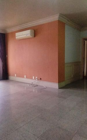 Apartamento à venda com 152m², 3 quartos e 1 vaga Apartamento à venda com 152m², 3 quartos e 1 vagaSala