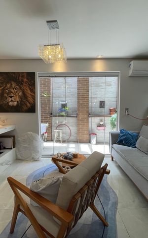 Casa de condomínio à venda com 136m², 3 quartos e 2 vagas Casa de condomínio à venda com 136m², 3 quartos e 2 vagasSala