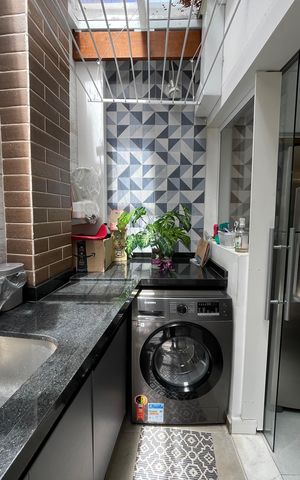 Casa de condomínio à venda com 136m², 3 quartos e 2 vagas Casa de condomínio à venda com 136m², 3 quartos e 2 vagasÁrea de Serviço