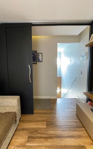 Casa de condomínio à venda com 136m², 3 quartos e 2 vagas Casa de condomínio à venda com 136m², 3 quartos e 2 vagasSala 2