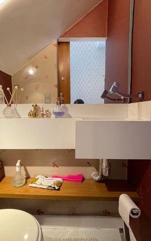 Casa de condomínio à venda com 136m², 3 quartos e 2 vagas Casa de condomínio à venda com 136m², 3 quartos e 2 vagasLavabo