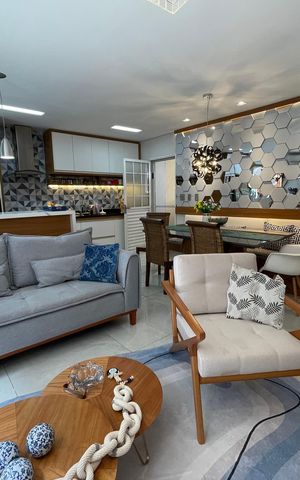 Casa de condomínio à venda com 136m², 3 quartos e 2 vagas Casa de condomínio à venda com 136m², 3 quartos e 2 vagasSala