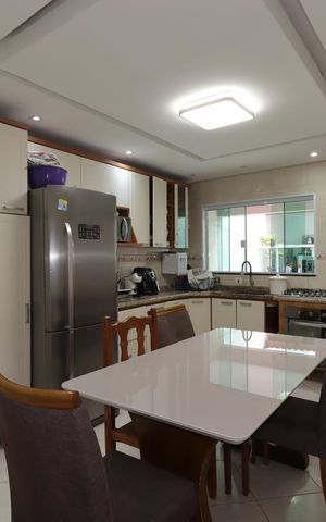 Casa à venda com 80m², 3 quartos e 1 vagaCozinha