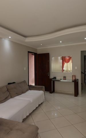 Casa à venda com 80m², 3 quartos e 1 vagaSala