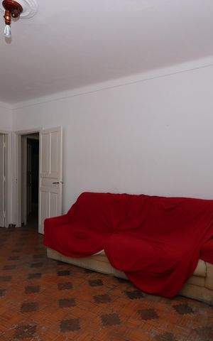 Casa à venda com 254m², 6 quartos e 6 vagasSala